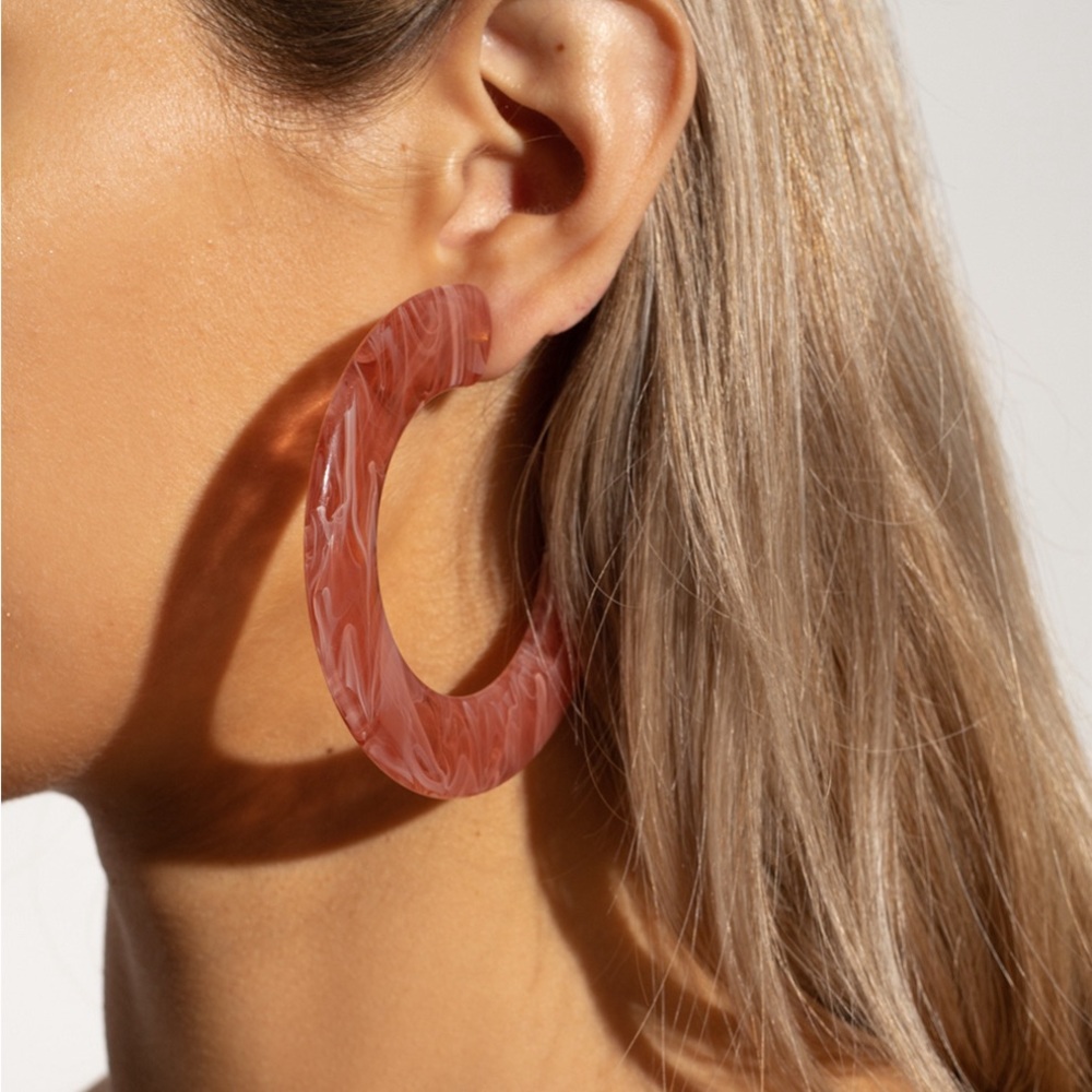 NWT Cult Gaia Kennedy Hoop Earrings